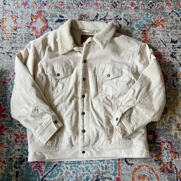Levi's Jackets & Blazers - levi’s corduroy fleece trucker jacket